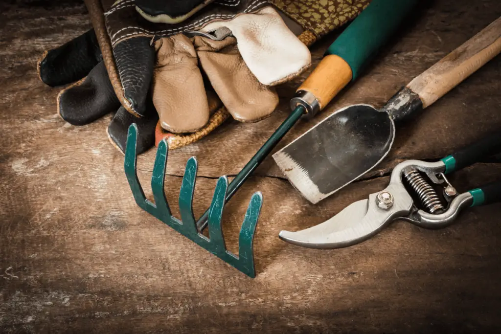 Garden tools that need sharpening